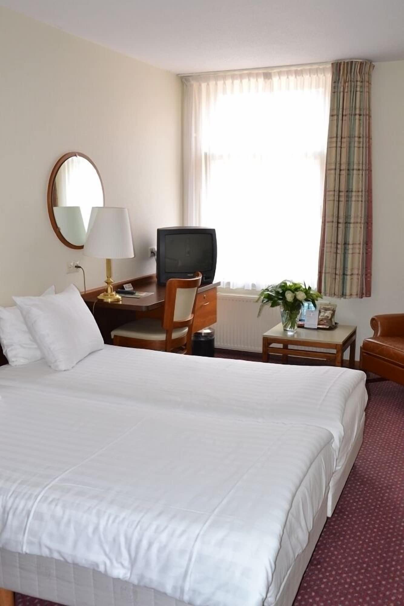Fletcher De Zalm Hotel 3*